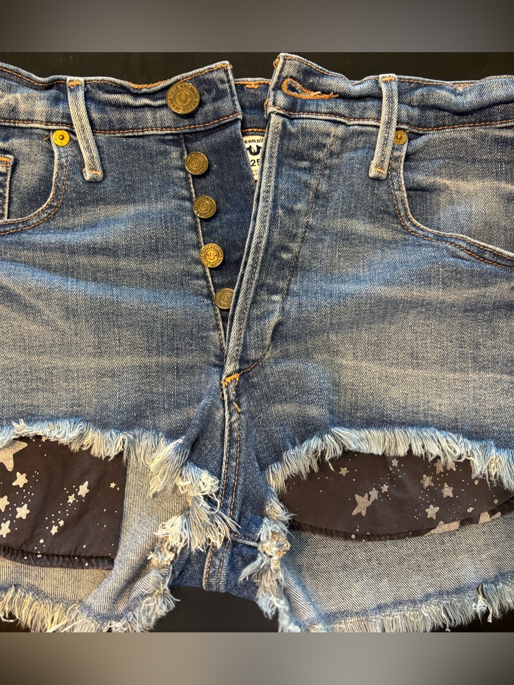 True Religion Scout BF Mullet Short Short Gypset Blue Distressed Denim Size 25 - Picture 4 of 11